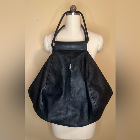 Elegant Black Leather COS Women's Bag - Picture 1 of 7